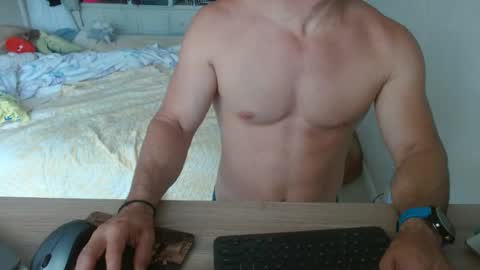 Snapshot of mitcheli chatting on September 29, 2:02 pm Onlyfans  online show from September 29, 2:02 pm