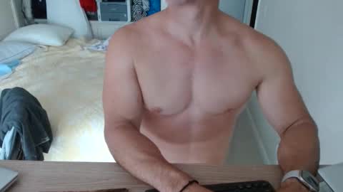 Snapshot of mitcheli chatting on December 5, 2:55 pm Onlyfans  online show from December 5, 2:55 pm