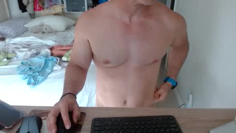 Snapshot of mitcheli chatting on January 30, 3:19 pm Onlyfans  online show from January 30, 3:19 pm