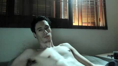 Snapshot of moderdelier chatting on January 24, 7:28 pm DigBreed online show from January 24, 7:28 pm
