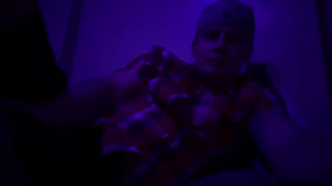Snapshot of mojozz chatting on February 25, 11:08 am LookinForFun online show from February 25, 11:08 am