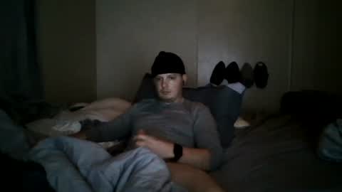 Snapshot of mojozz chatting on January 9, 11:24 pm LookinForFun online show from January 9, 11:24 pm