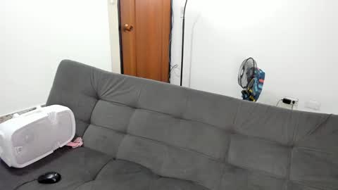 monkeyd_66 online show from January 15, 7:34 pm