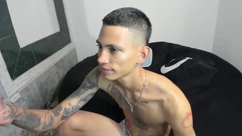 monkeyd_66 online show from March 1, 4:44 pm