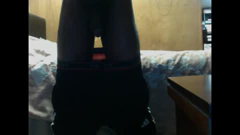 Snapshot of montydxxx2 chatting on December 4, 11:41 am montydxxx2 online show from December 4, 11:41 am