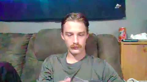 Snapshot of moose6810 chatting on October 25, 8:54 pm M00SE online show from October 25, 8:54 pm