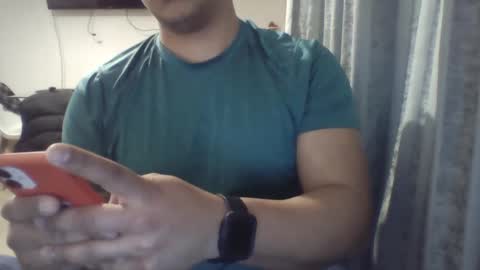 Snapshot of morenolatin19 chatting on March 5, 6:01 pm Jos Luis online show from March 5, 6:01 pm