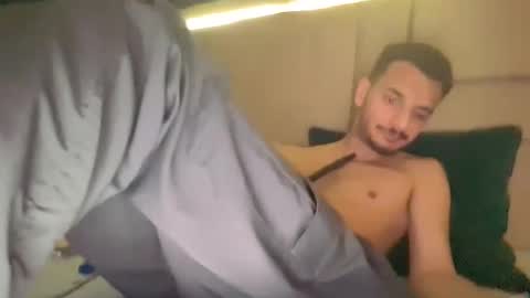 twennysevv27 online show from February 7, 8:11 am