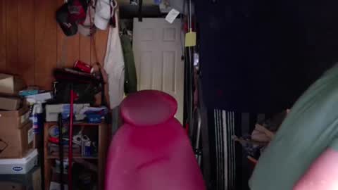 mr_canoe_licker_69 online show from December 10, 2:39 pm