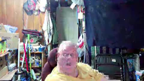mr_canoe_licker_69 online show from December 21, 2:04 pm