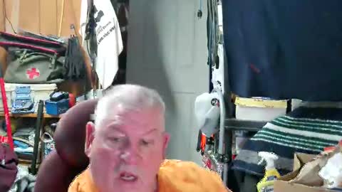 mr_canoe_licker_69 online show from January 13, 4:51 pm
