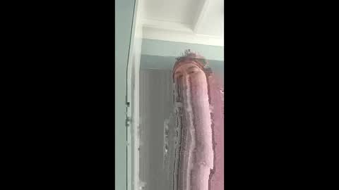 mr_i_ online show from April 9, 8:53 am