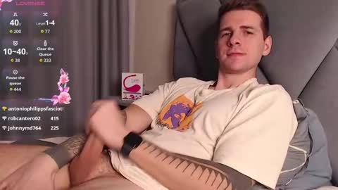 mr_longboy online show from December 4, 7:04 am