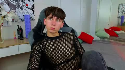 Kris online show from February 1, 7:26 am