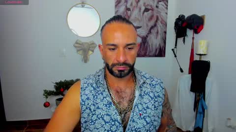 Snapshot of mr_maik22 chatting on January 2, 9:33 am mr_maik22 online show from January 2, 9:33 am