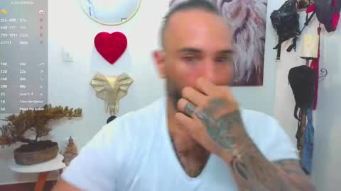 Snapshot of mr_maik22 chatting on March 6, 12:09 pm mr_maik22 online show from March 6, 12:09 pm