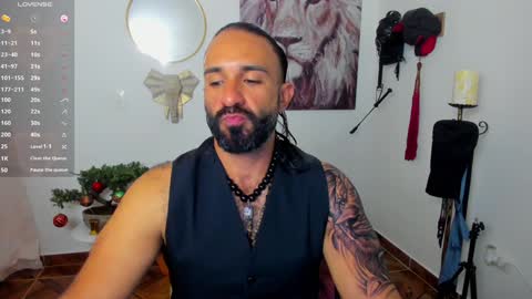 Snapshot of mr_maik22 chatting on December 18, 1:45 pm mr_maik22 online show from December 18, 1:45 pm