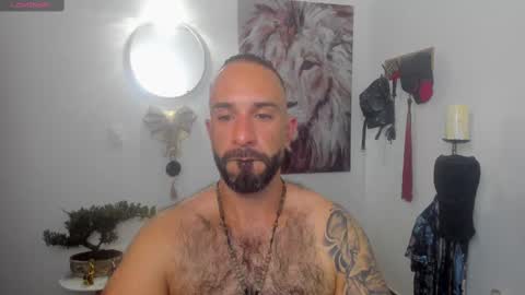 Snapshot of mr_maik22 chatting on February 11, 9:09 am mr_maik22 online show from February 11, 9:09 am