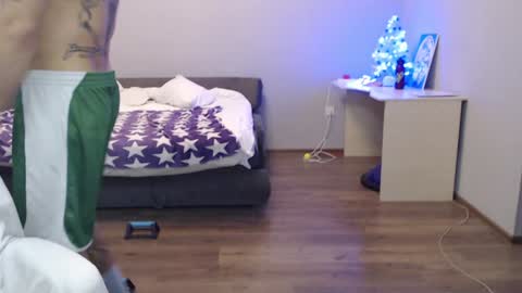 mr_nobody313 online show from December 22, 4:59 pm