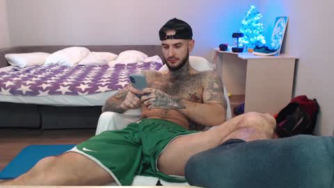 mr_nobody313 online show from December 19, 6:56 am