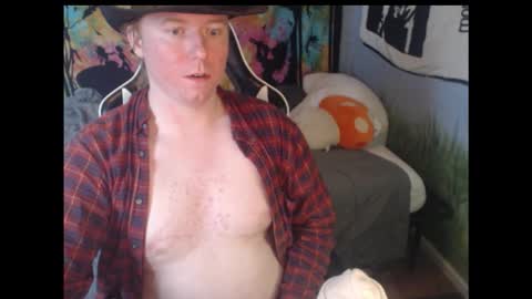 Snapshot of mr_strawberry chatting on October 23, 11:08 pm mr_strawberry online show from October 23, 11:08 pm