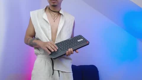 Alpha LATINO online show from April 18, 5:09 am
