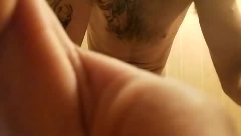 Snapshot of mrass773399 chatting on February 5, 3:34 am mrass773399 online show from February 5, 3:34 am
