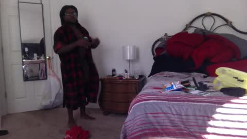 Snapshot of mrbigdthomas chatting on October 16, 1:19 pm MrBigDThomas online show from October 16, 1:19 pm