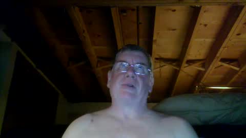 Snapshot of mrblade666 chatting on January 4, 2:03 am mrblade666 online show from January 4, 2:03 am