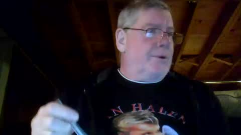 Snapshot of mrblade666 chatting on March 7, 2:36 am mrblade666 online show from March 7, 2:36 am