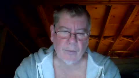 Snapshot of mrblade666 chatting on September 21, 10:26 am mrblade666 online show from September 21, 10:26 am
