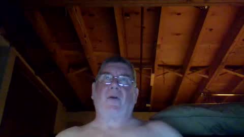 Snapshot of mrblade666 chatting on December 10, 2:13 am mrblade666 online show from December 10, 2:13 am