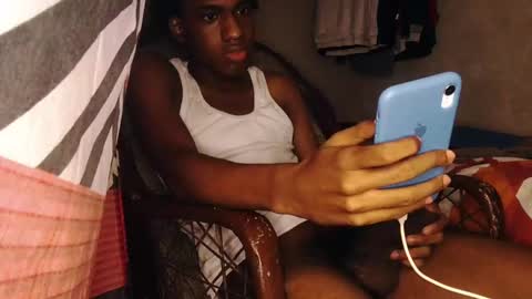 Boii online show from January 25, 2:14 pm