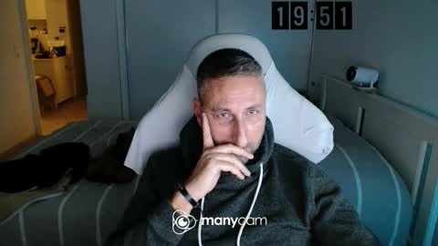 mrdr0o0o online show from November 20, 6:51 pm