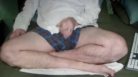 mrericsmith  email hidnnn online show from March 19, 12:08 pm