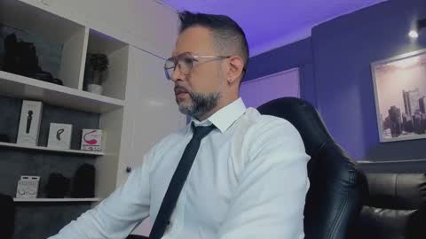 MrFrank. online show from September 15, 1:23 pm