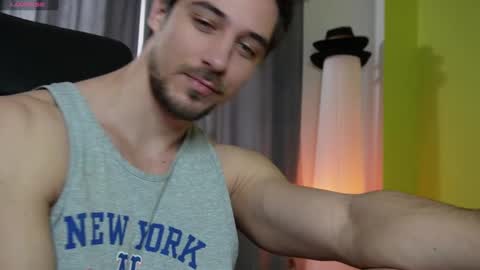 Snapshot of mrgreeneyes01 chatting on January 26, 8:57 am juan luis online show from January 26, 8:57 am
