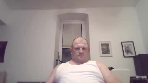 Snapshot of mrhotsex69 chatting on October 21, 12:25 am mrhotsex69 online show from October 21, 12:25 am
