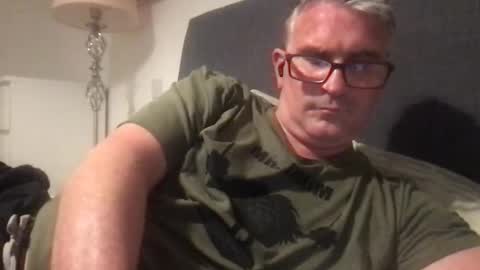 Snapshot of mrsensible chatting on October 26, 11:40 pm Mr Sensible online show from October 26, 11:40 pm