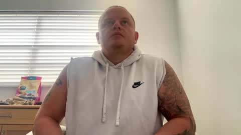Snapshot of mrthick954 chatting on December 9, 7:13 pm mrthick954 online show from December 9, 7:13 pm
