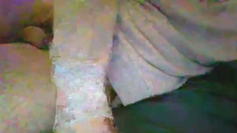 youngshyathlete online show from January 14, 10:35 pm