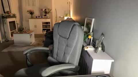 mtb1697 online show from March 23, 12:27 am