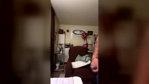 muffdiver1699 online show from March 15, 8:22 am