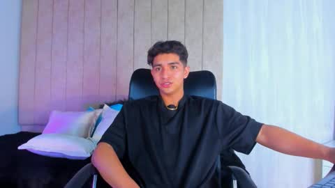 muichiro tokito1 online show from February 5, 3:45 am