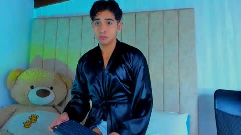 muichiro tokito1 online show from February 7, 3:45 am