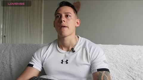 muscle_king_cum online show from May 28, 12:58 pm