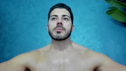 muscularmaster onlyfans online show from December 19, 1:13 am