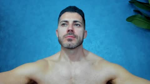 muscularmaster onlyfans online show from April 13, 9:48 pm