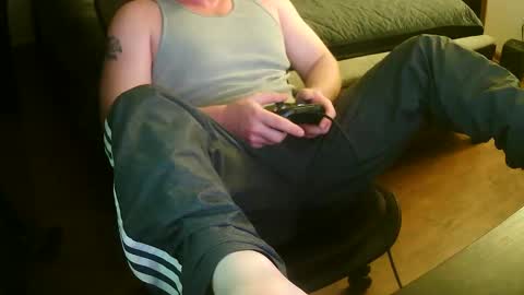 mustenjoyhead79 online show from November 27, 2:15 am