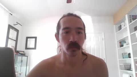 Snapshot of mythrowawayatx chatting on March 10, 2:48 pm mythrowawayatx online show from March 10, 2:48 pm